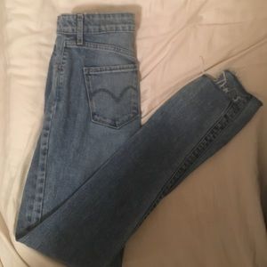 Levi’s skinnies